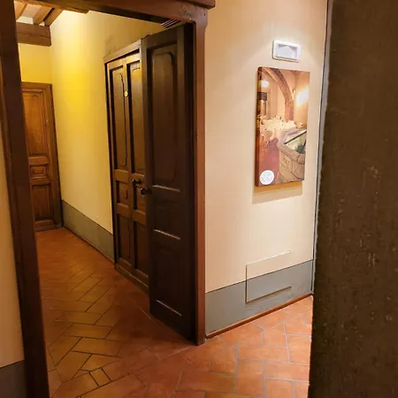 Hotel Logge Dei Mercanti 3*