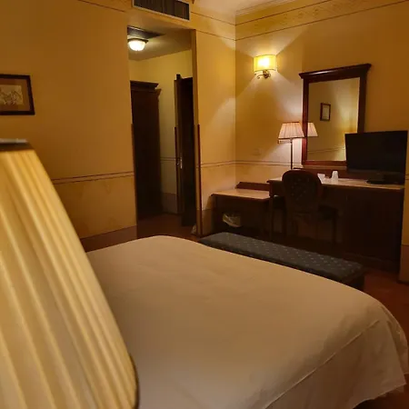 Logge Dei Mercanti Hotel 3*