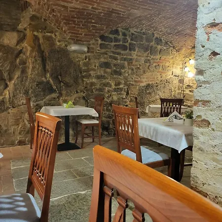 Logge Dei Mercanti Monte San Savino